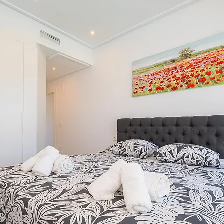 Breda,stylish With Pool And Views In Polop De La Marina, Villa