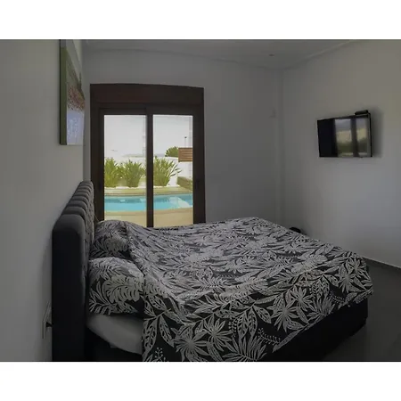 Breda,stylish With Pool And Views In Polop De La Marina, Villa Alicante